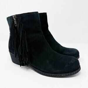 boc Black Suede Ankle Boots with Fringe Women's Size 10 EUC Side Zip